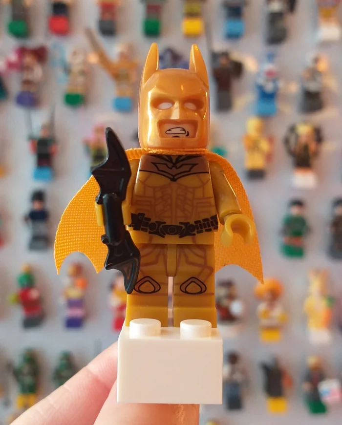 Batman-Dourado.webp