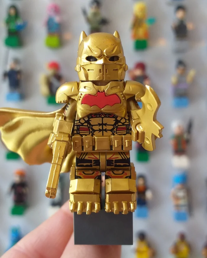 Batman-XE-Gold.webp