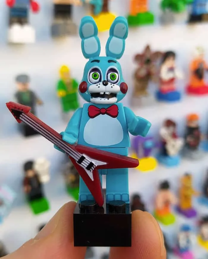 iman-toy-bonnie-five-nights-at-freddys.webp