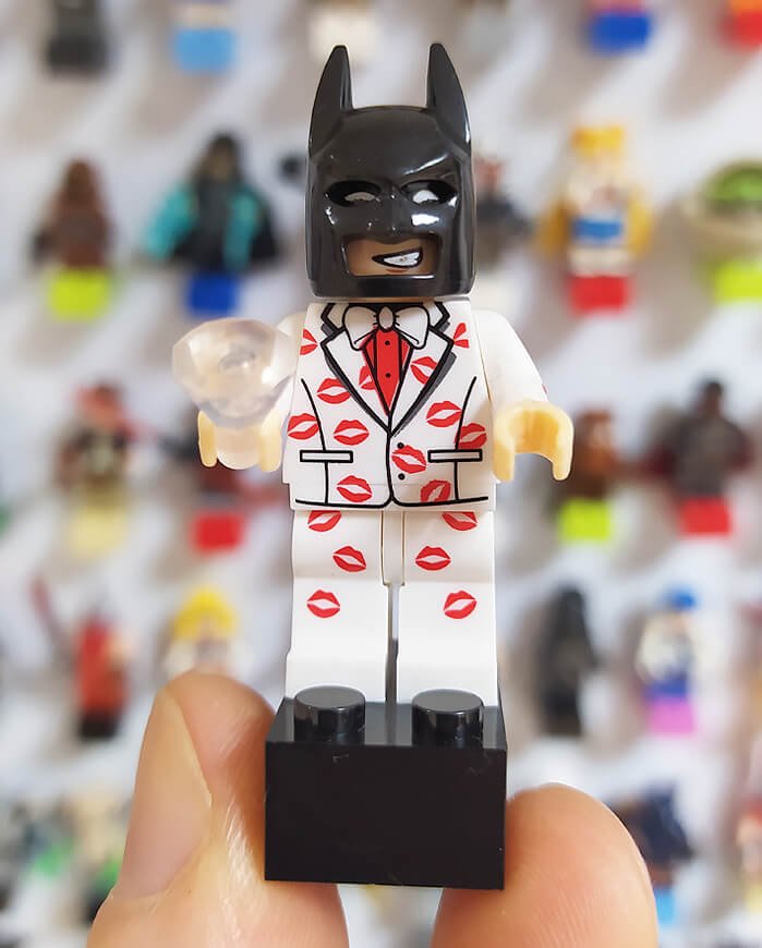 Íman Batman Playboy (DC Comics)